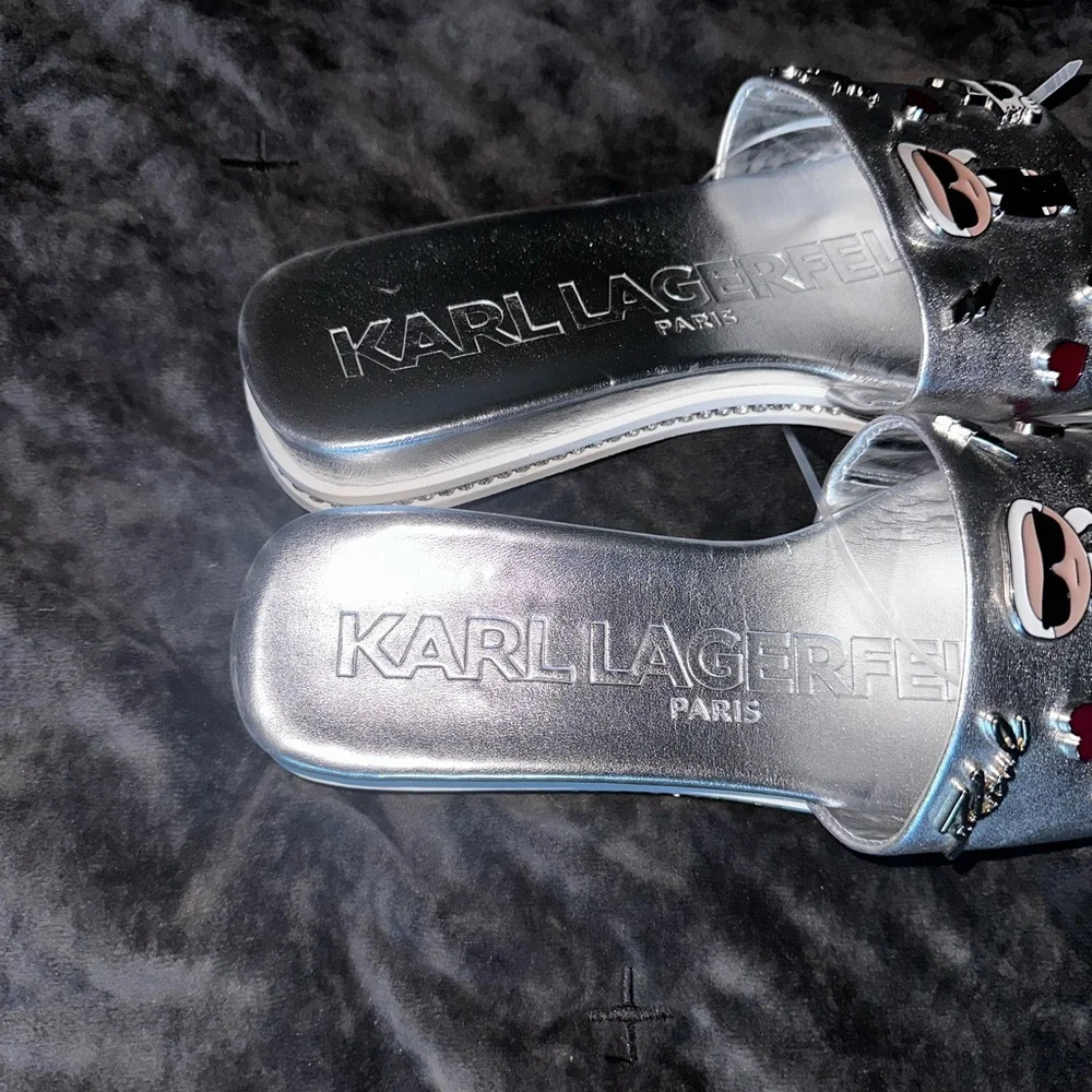 Jeslyn Stud Slide Sandal Karl Lagerfeld Paris silver 7.5 women’s